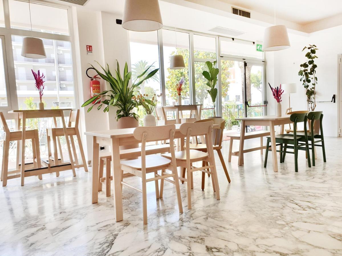 Hotel Blumen San Benedetto del Tronto Dış mekan fotoğraf