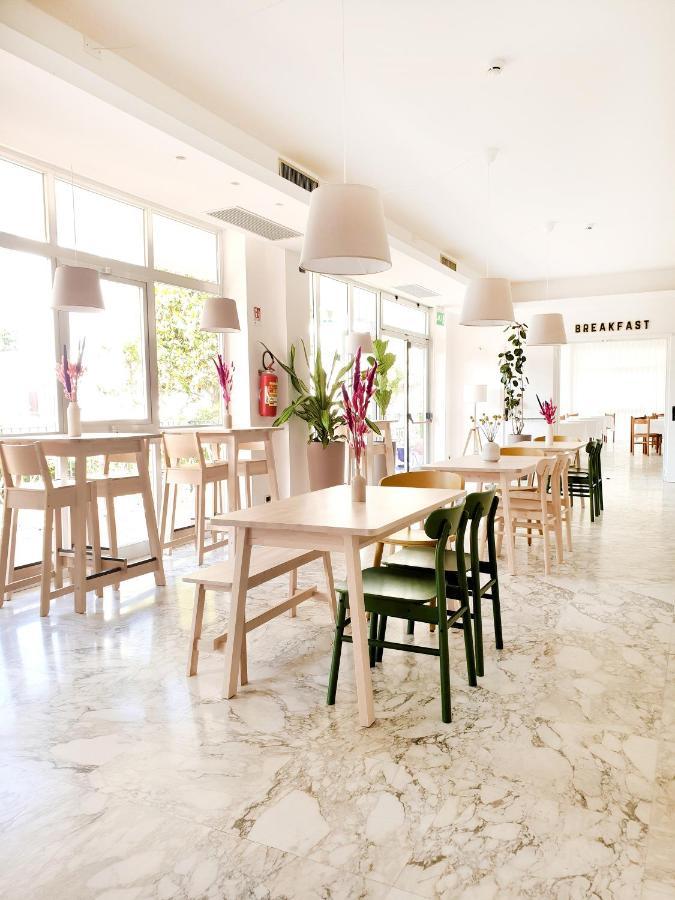 Hotel Blumen San Benedetto del Tronto Dış mekan fotoğraf