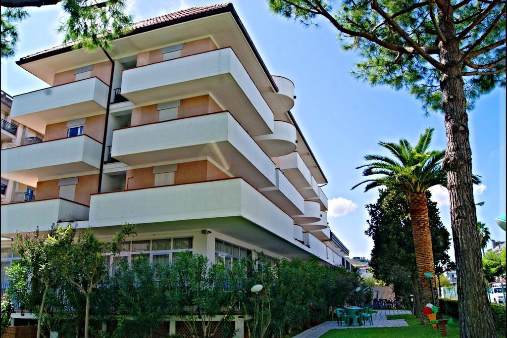 Hotel Blumen San Benedetto del Tronto Dış mekan fotoğraf